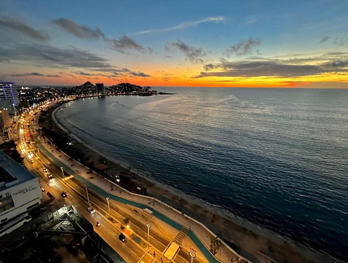 Sunset View Malecon 1404 Vista Panoramica Al Mar Apartman Mazatlán Kültér fotó