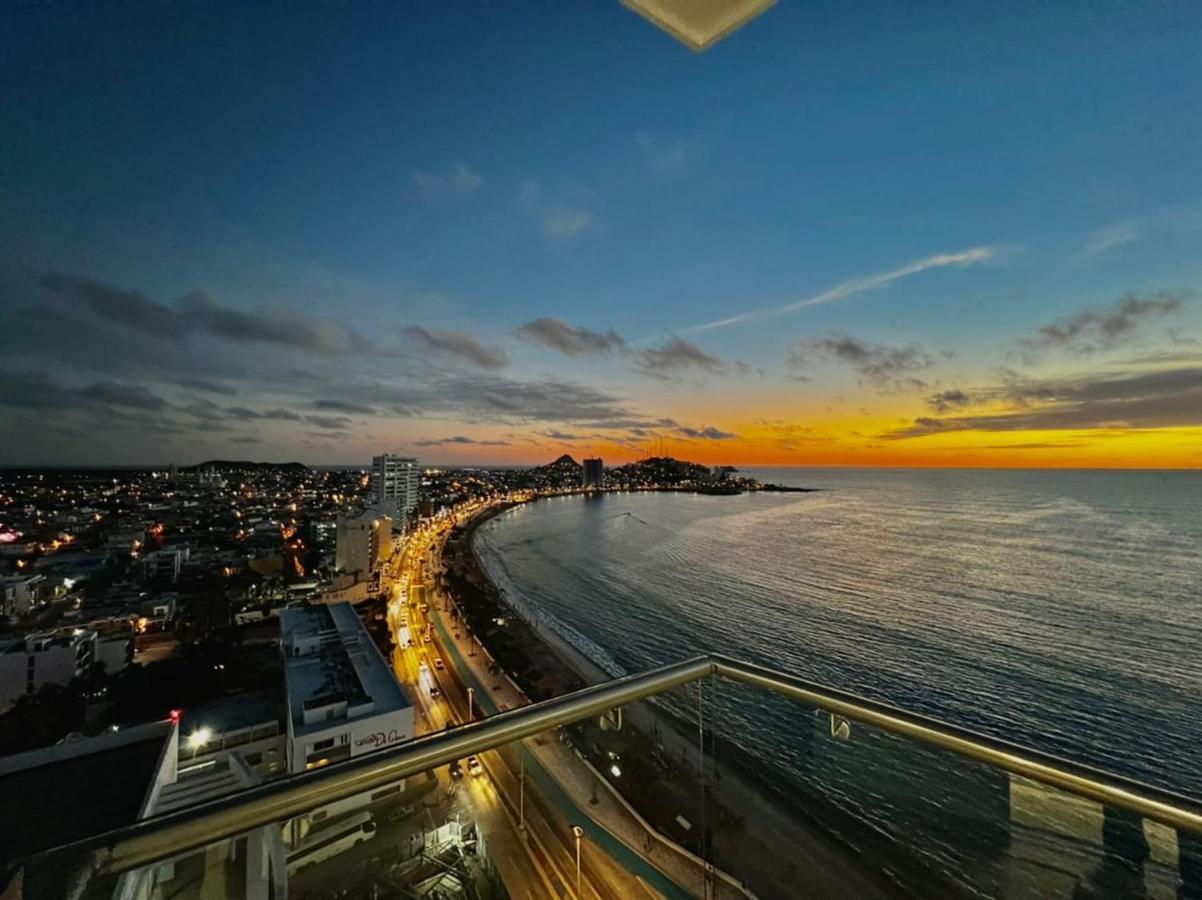 Sunset View Malecon 1404 Vista Panoramica Al Mar Apartman Mazatlán Kültér fotó